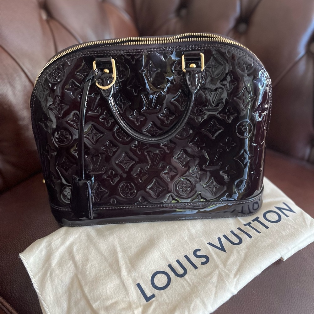 Louis Vuitton Alma BB Monogram in burgundy patent leather doctor bag - Picture 6 of 7